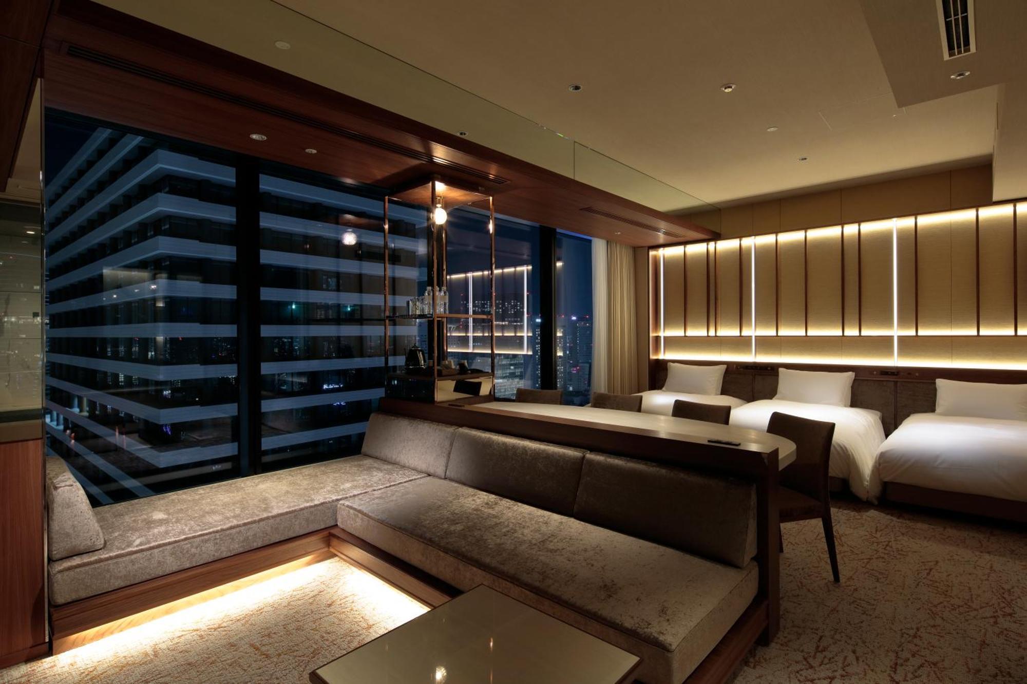 Candeo Hotels Osaka The Tower Eksteriør bilde A room at the hotel